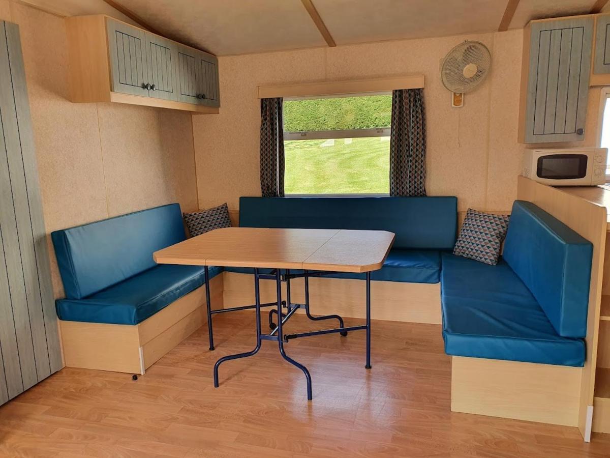 Camping Familial Paisible Avec Piscine, Mobil Home , Chalet, Studio & Emplacement Nue Casties-Labrande Екстер'єр фото