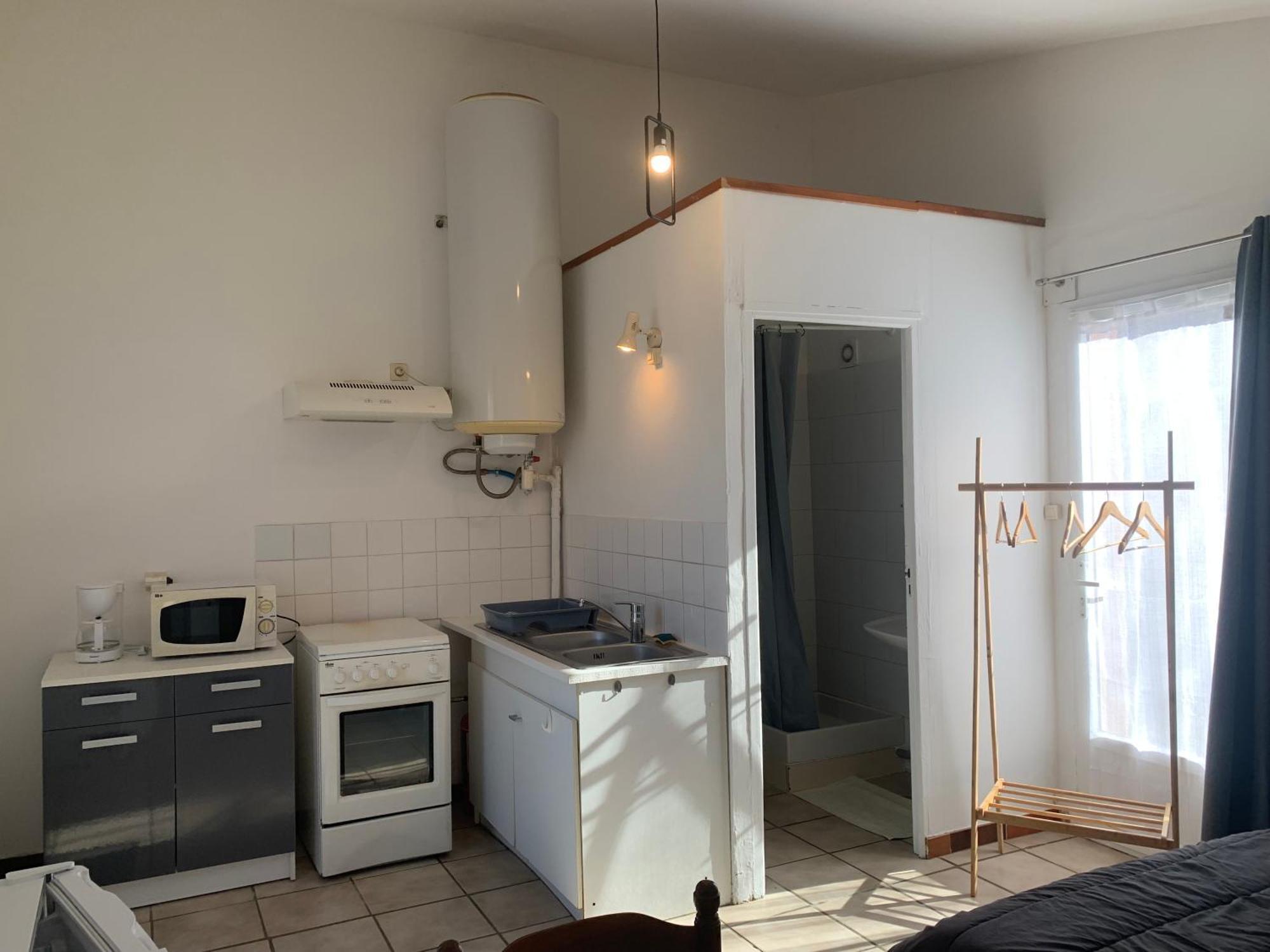 Camping Familial Paisible Avec Piscine, Mobil Home , Chalet, Studio & Emplacement Nue Casties-Labrande Екстер'єр фото