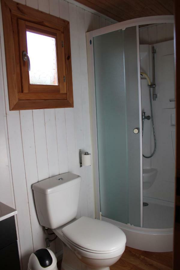 Camping Familial Paisible Avec Piscine, Mobil Home , Chalet, Studio & Emplacement Nue Casties-Labrande Екстер'єр фото