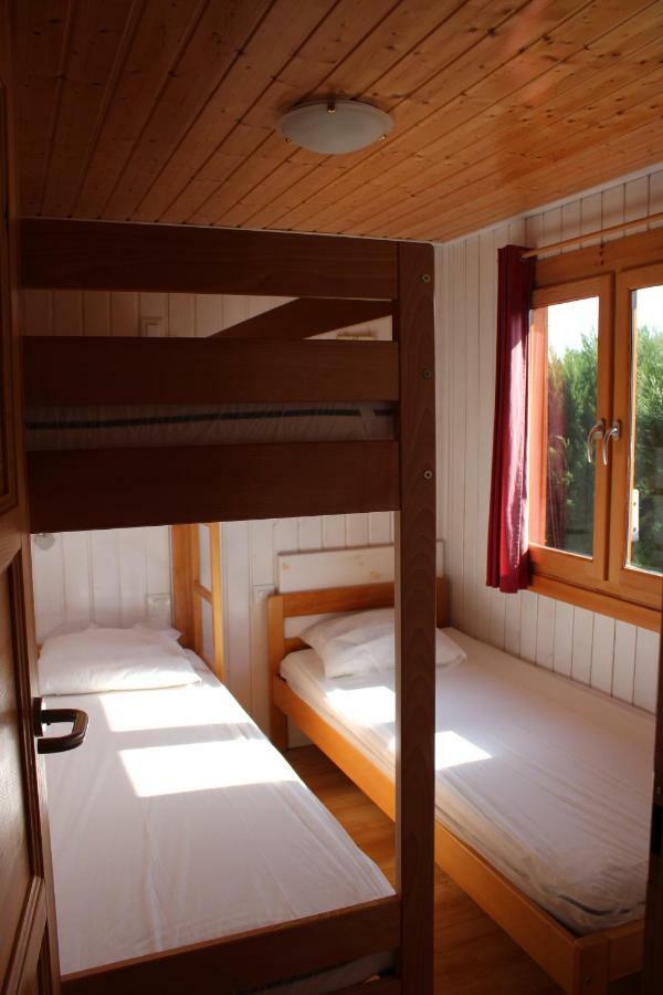 Camping Familial Paisible Avec Piscine, Mobil Home , Chalet, Studio & Emplacement Nue Casties-Labrande Екстер'єр фото