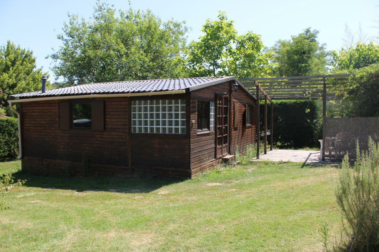 Camping Familial Paisible Avec Piscine, Mobil Home , Chalet, Studio & Emplacement Nue Casties-Labrande Екстер'єр фото
